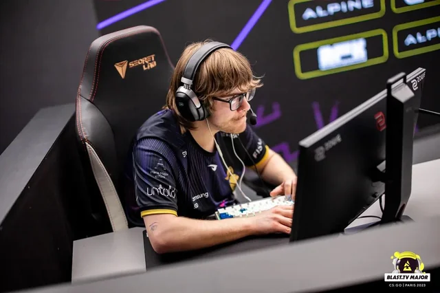 CYPHER on loan to 500